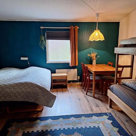 Hostel And Vandrarhem Lupin Naturcamping Lagom Gräsmark Kültér fotó