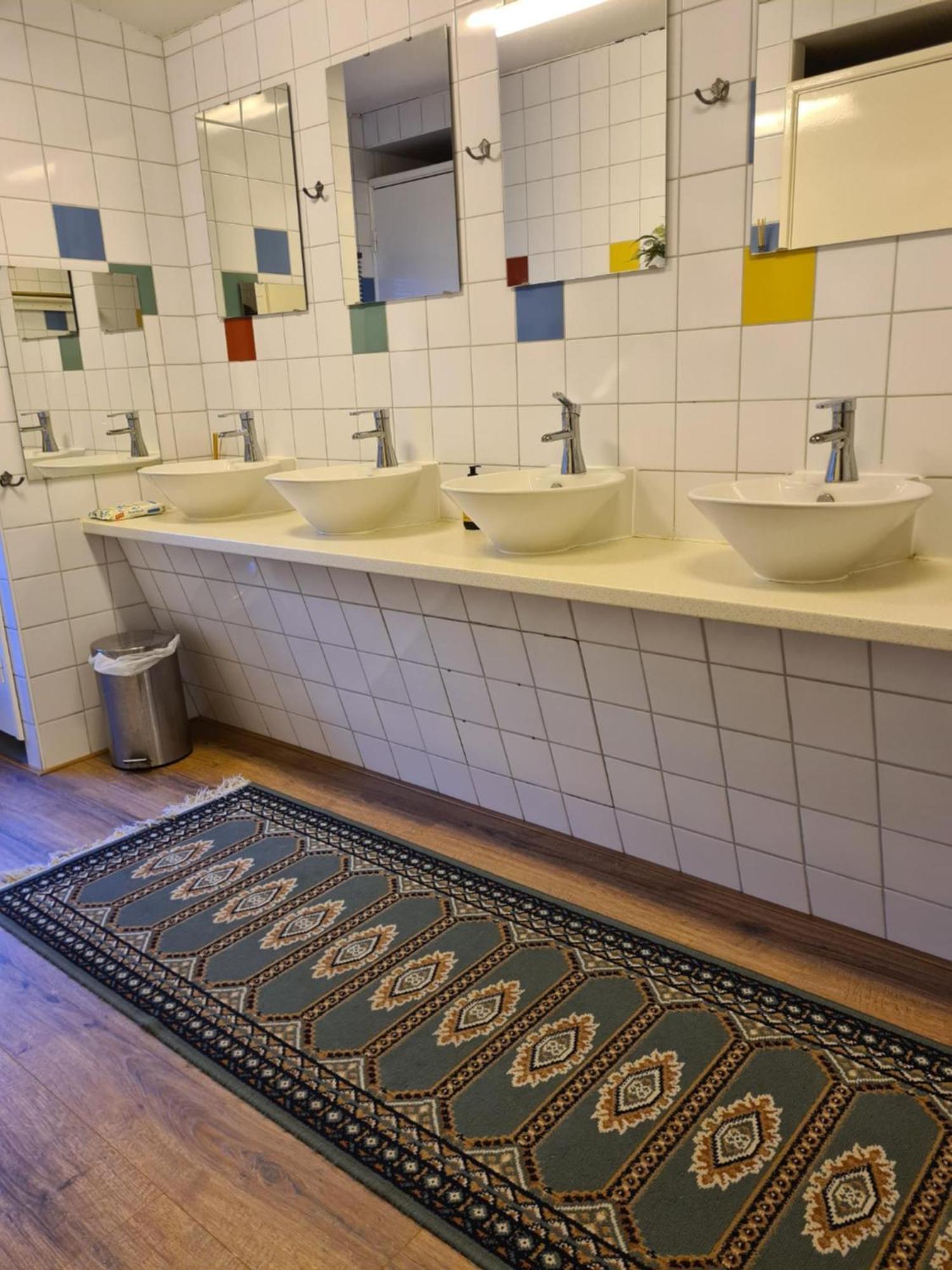Hostel And Vandrarhem Lupin Naturcamping Lagom Gräsmark Kültér fotó
